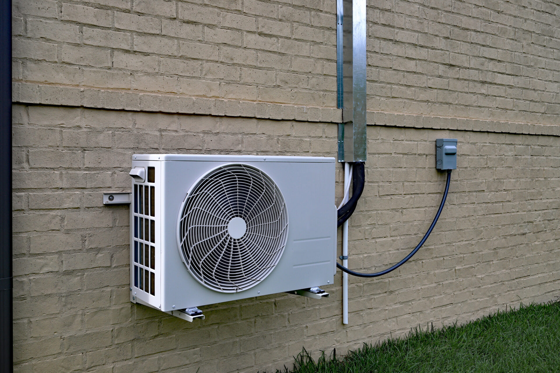 How to Choose AC Repair Services: The Complete Guide for Homeowners